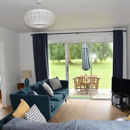 Within The Grounds House Holiday home *