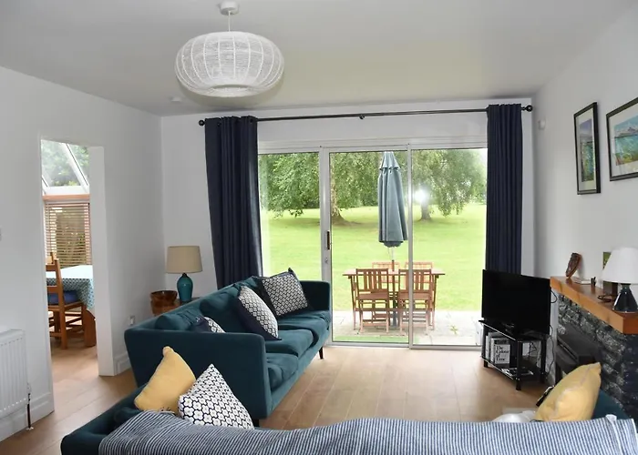 On The Grounds Of House Prázdninový dům *